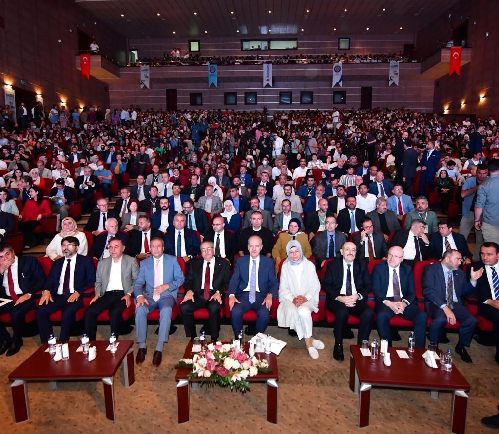 AK Parti Genel Başkanvekili  Kurtulmuş: “Sezai Karakoç diriliş cephesinin amansız yılmaz bir savaşçısı”