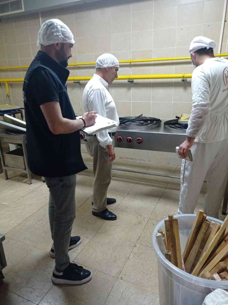 Bağlar’da bayram öncesinde tatlıcılar denetlendi