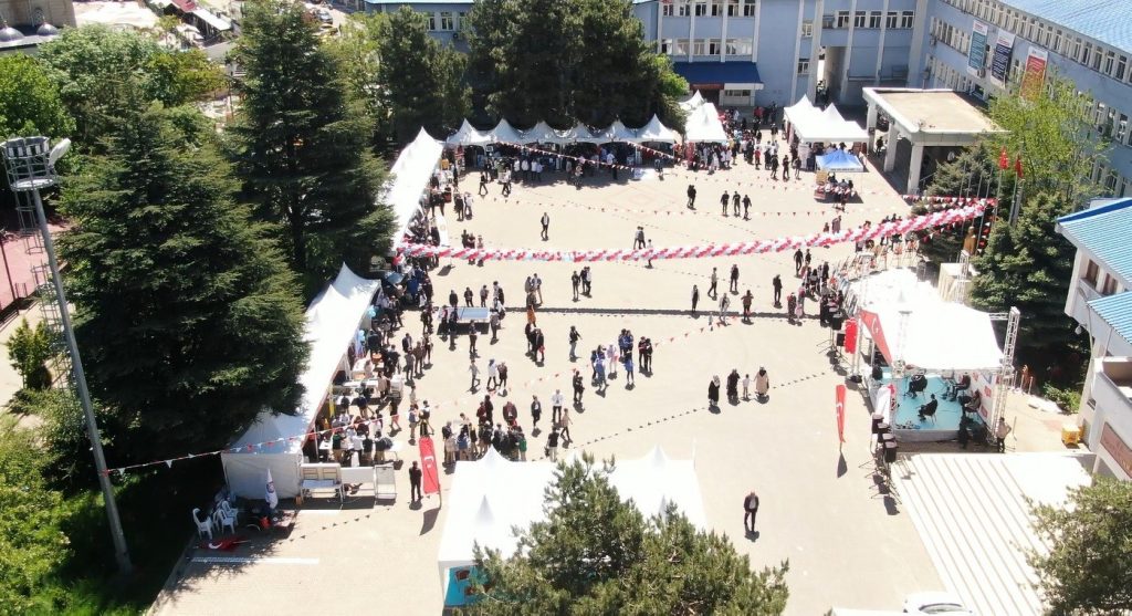 Bingöl’de meslek liselerinin eğitim fuarı gerçekleşti