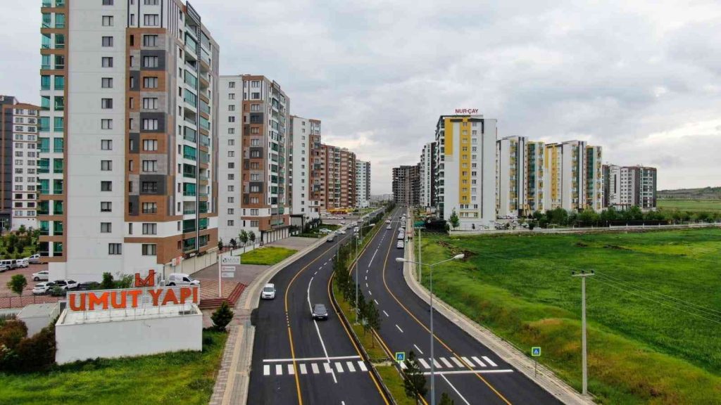 Diyarbakır’ın yolları yenileniyor