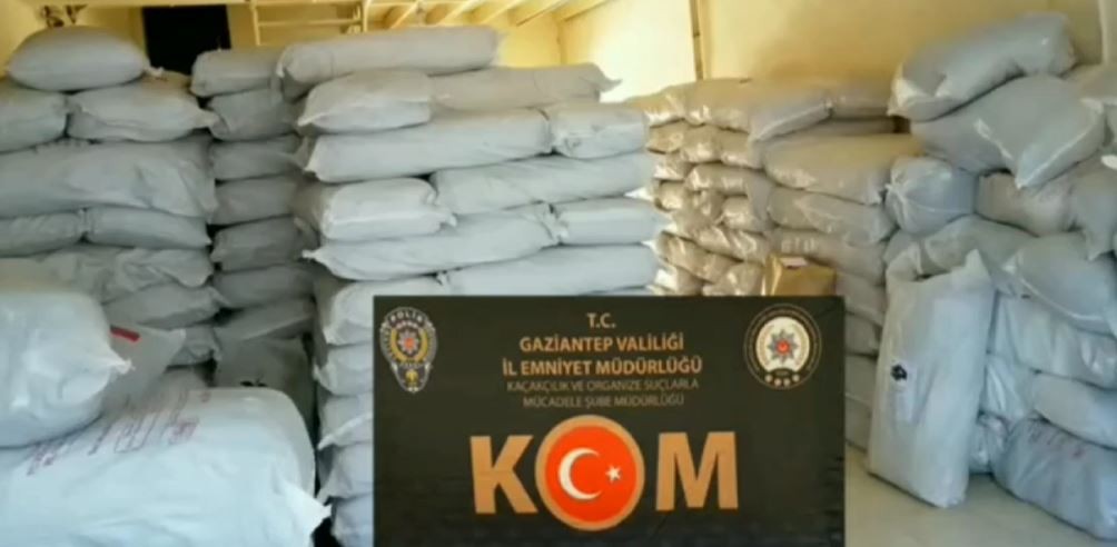 Gaziantep’te 15 ton kaçak çay ele geçirildi
