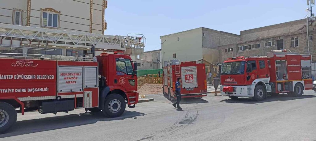 İtfaiye taşıma su ile yangını söndürdü