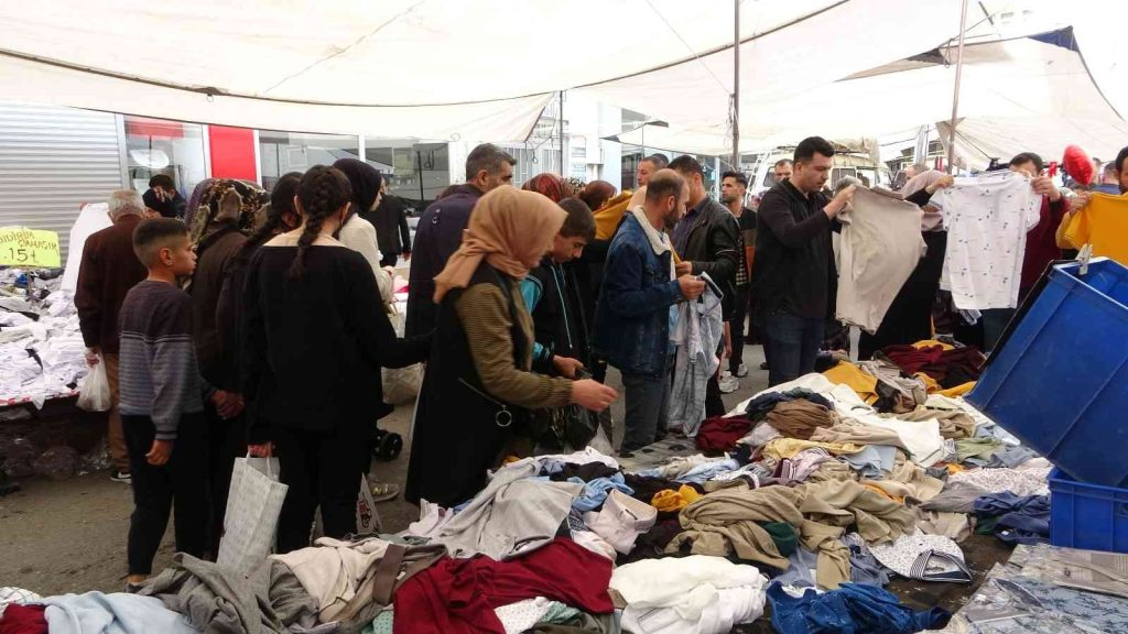 Malatya’da çarşı ve pazarda bayram hareketliliği