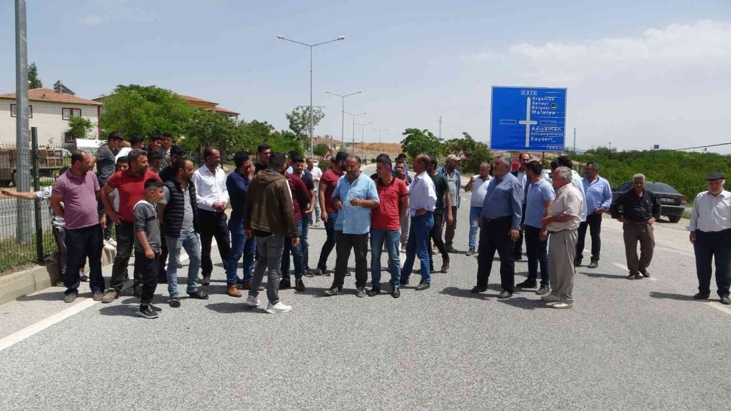 Malatya’da EDS talebi yol kapattırdı