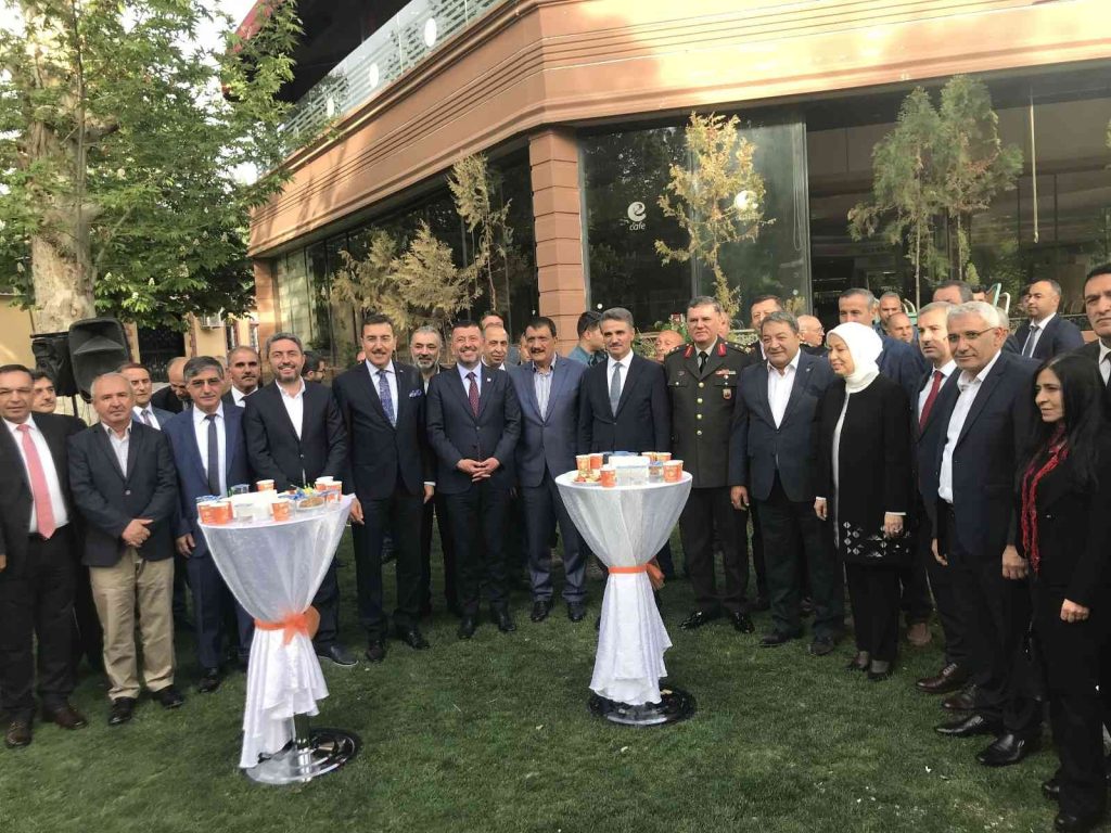 Malatya’da resmi bayramlaşma töreni