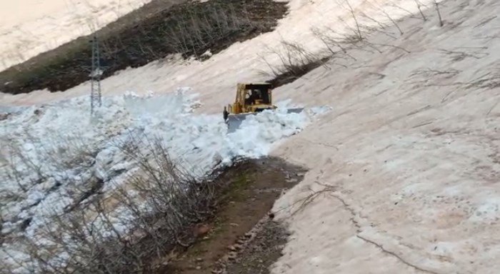 Mart ayında karla mücadele sürüyor