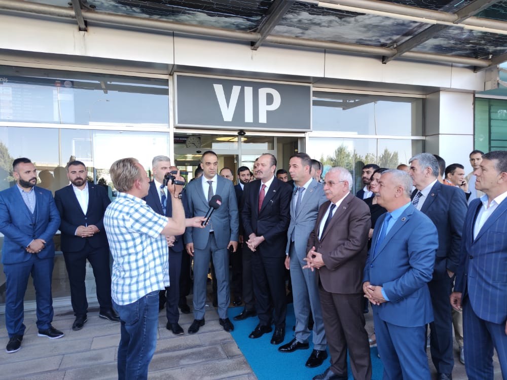 MHP heyeti Diyarbakır’a çıkarma yaptı