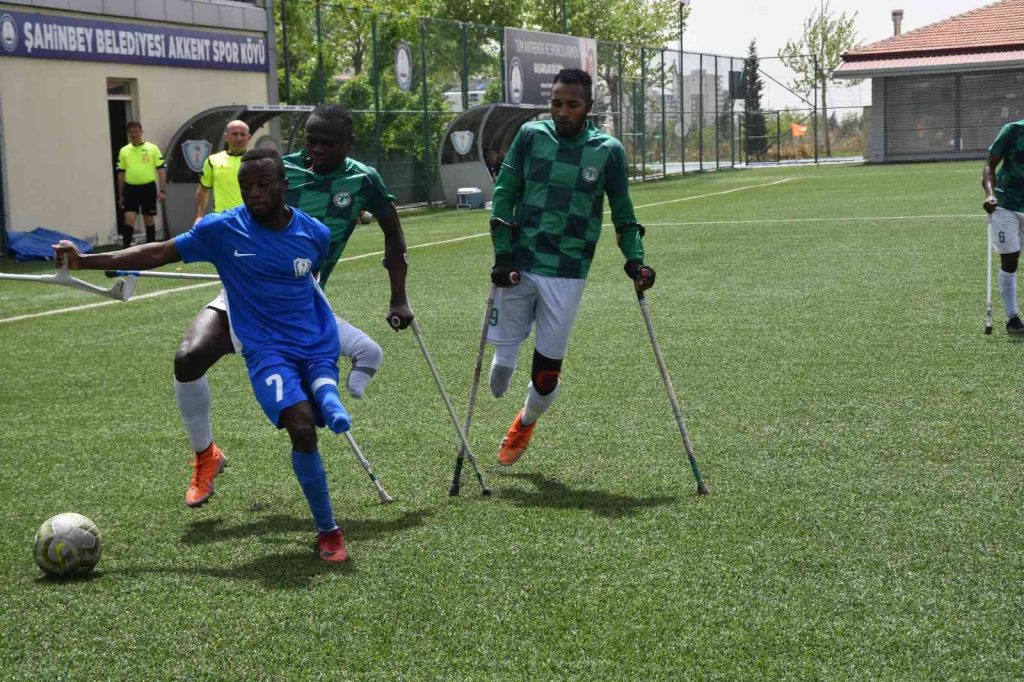 Şahinbey Ampute’de çifte bayram