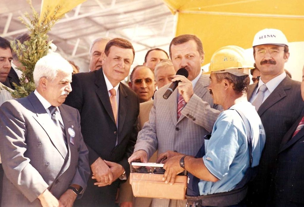 Sanayinin efsanelerinden Naci Topçuoğlu anlıyor