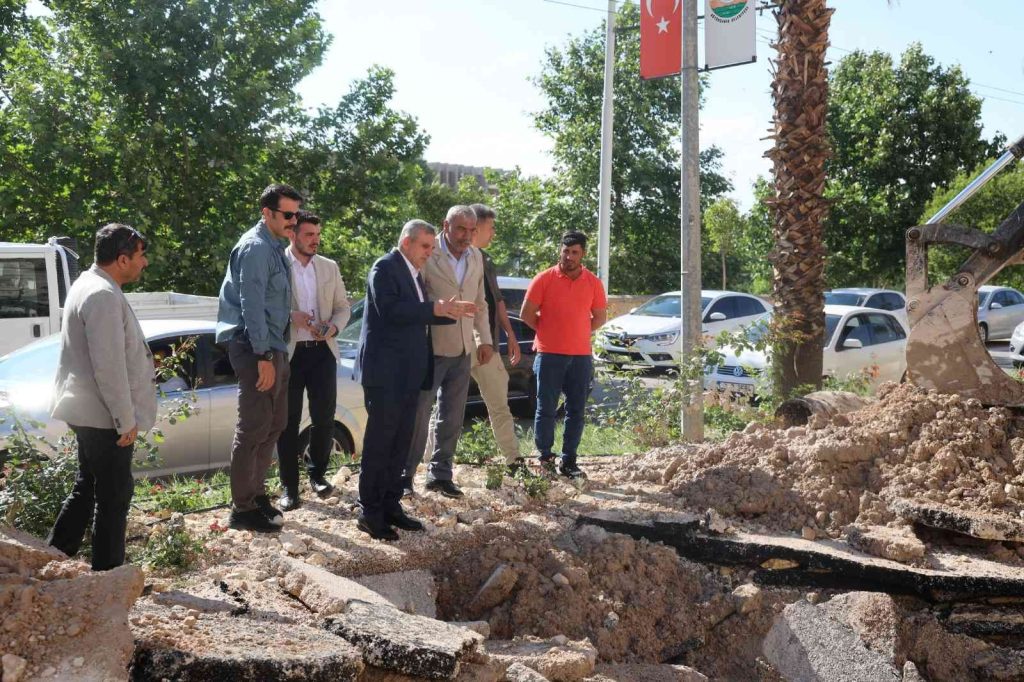 Şanlıurfa’da çöken yol onarılarak trafiğe açıldı