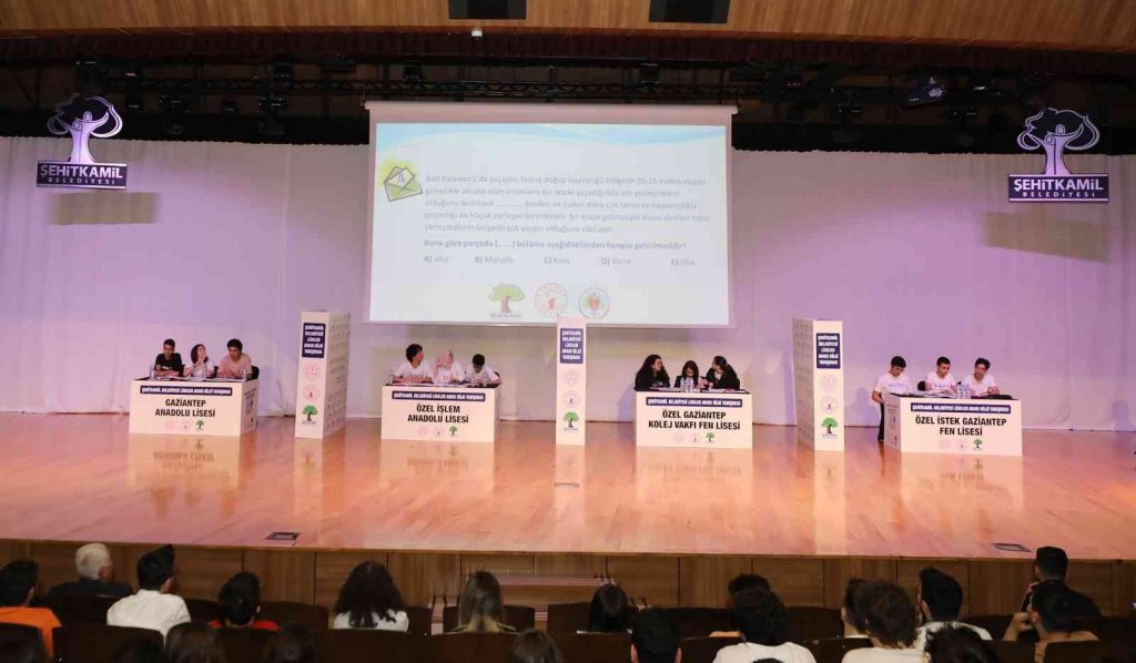 ‘Şehitkamil yarışıyor’ liselerarası bilgi yarışması düzenlendi