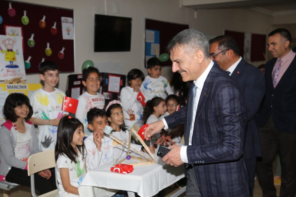 Tunceli’de Bilim Şenliği etkinliği