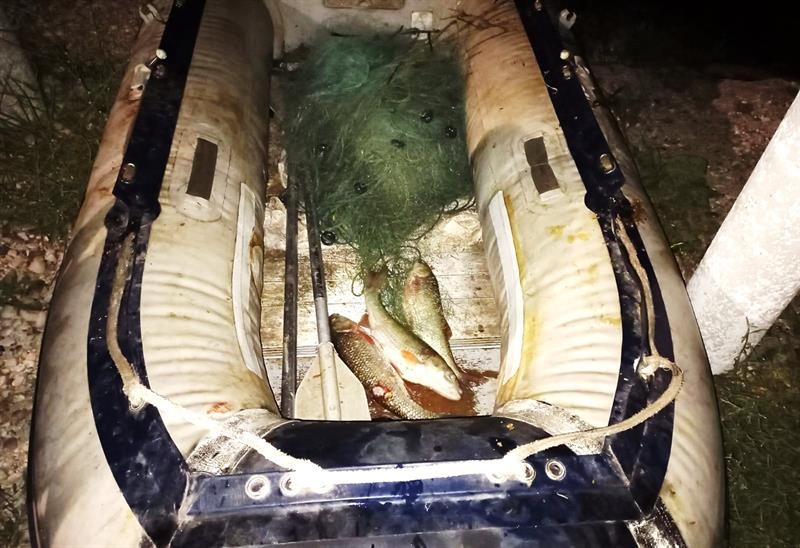 Yasak avlananlara gece baskını