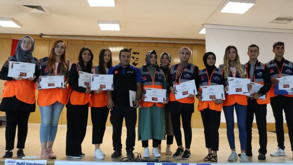 Afetlere hazırlık için gençlere eğitim