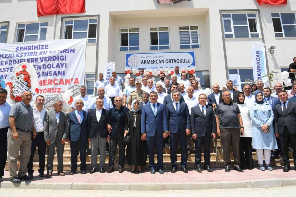 Akçadağ’da 12 derslikli okul törenle eğitime başladı