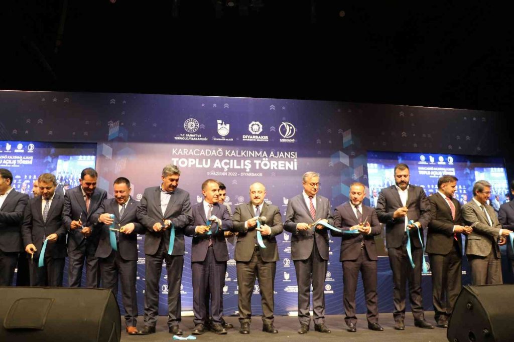 Bakan Varank’tan Diyarbakır’a müjde