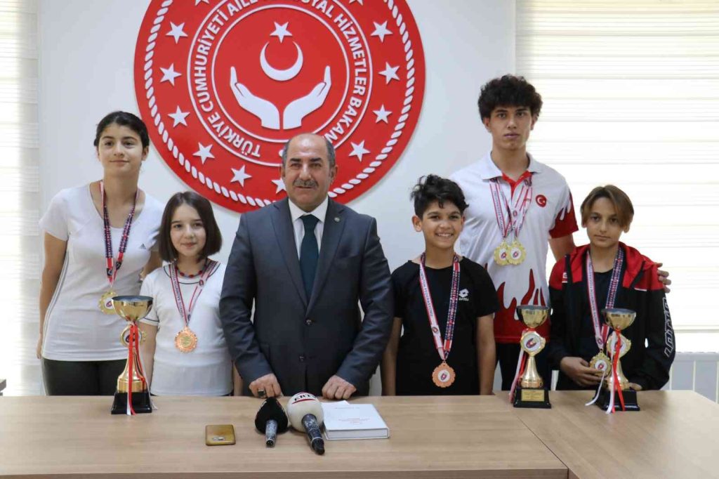 Bandminton’da Malatya’yı derece ile temsil ettiler