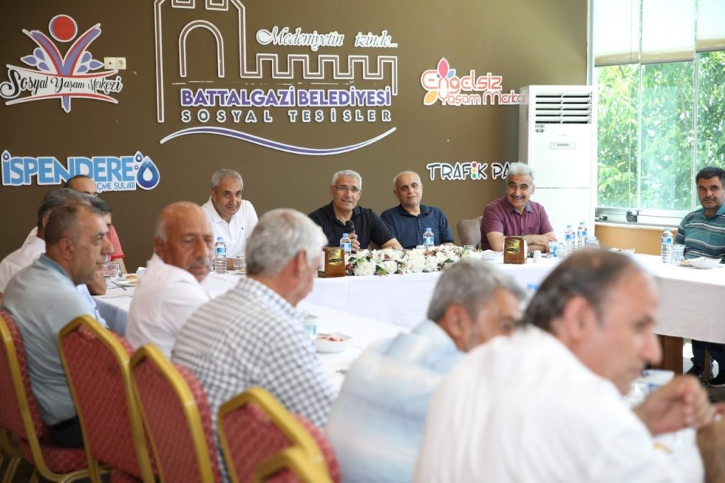 Başkan Güder’den örnek babalar günü buluşması