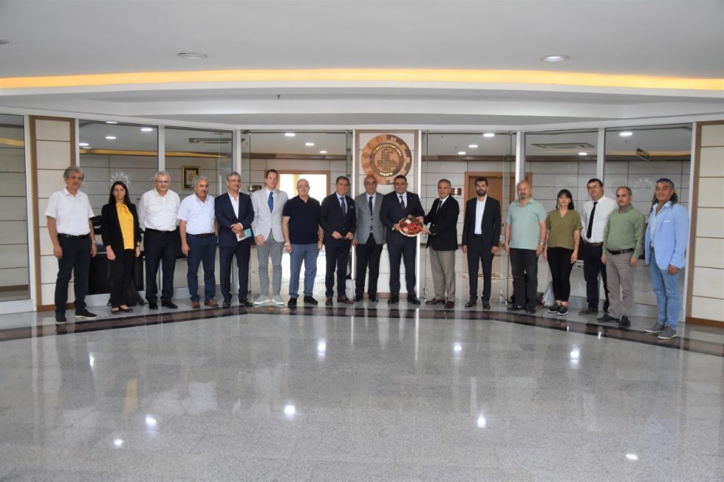 Başkan Sadıkoğlu: “İhracat ürünlerinde ’Malatya Kayısısı’ adının kullanılmasını rica ediyoruz”