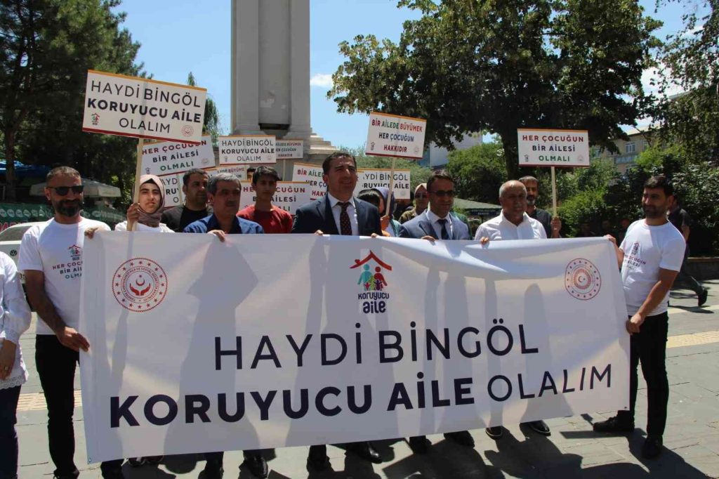Bingöl’de 30 Haziran Koruyucu Aile Günü yürüyüşü düzenlendi