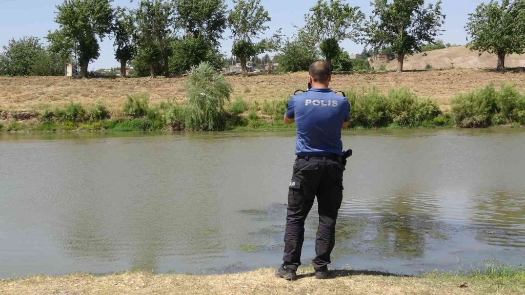 Dicle Nehri’ne giren 3 lise öğrencisi boğuldu
