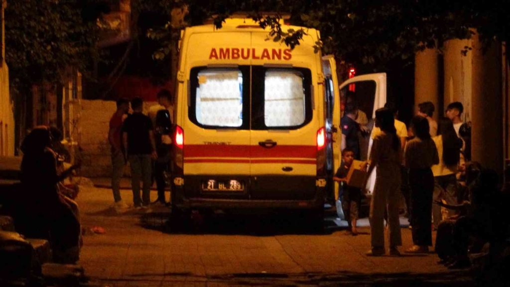 Diyarbakır’da elektrik kontağından ev yangını