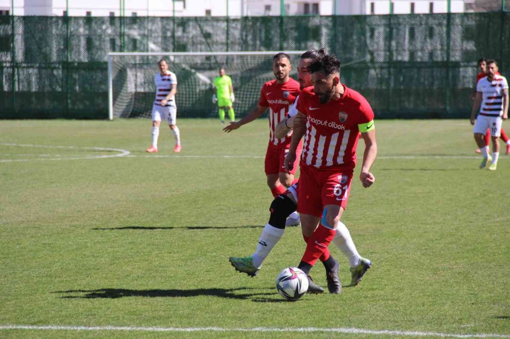Elazığ Karakoçan FK’da iki ayrılık