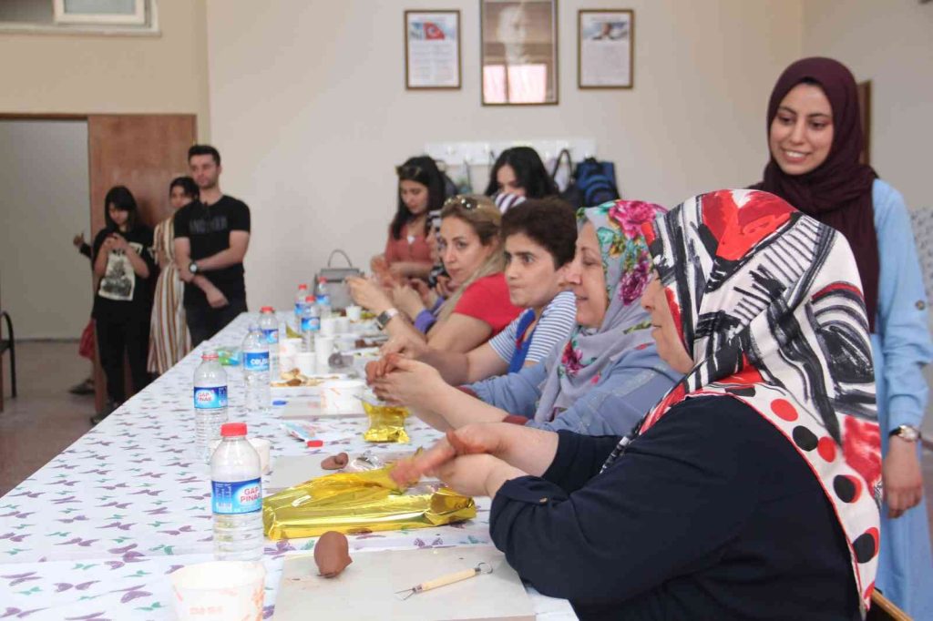 Elazığ’da MS hastalarına sanatla terapi