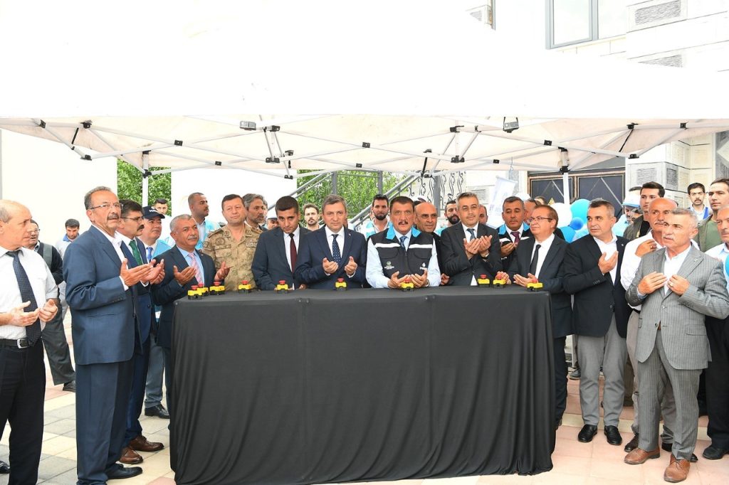 Esenbey’de altyapı çalışmalarının temeli törenle atıldı