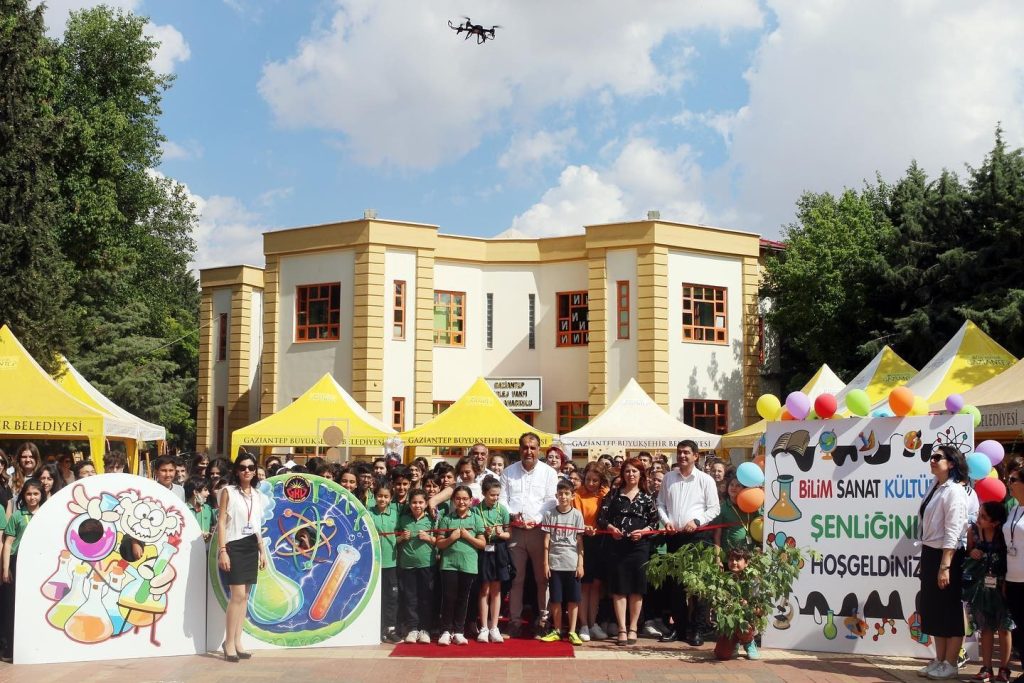 GKV Bilim, kültür ve sanat şenlikleri büyük ilgi gördü