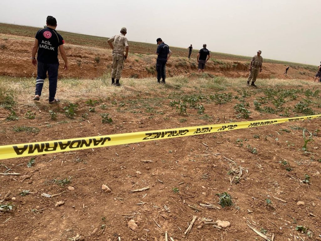 Kardeşlerini kurtarmak isterken boğuldu