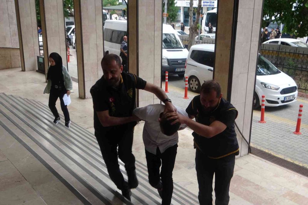 Malatya’da 2 kişinin öldüğü silahlı çatışmayla ilgili gözaltına alınanlar adliyede