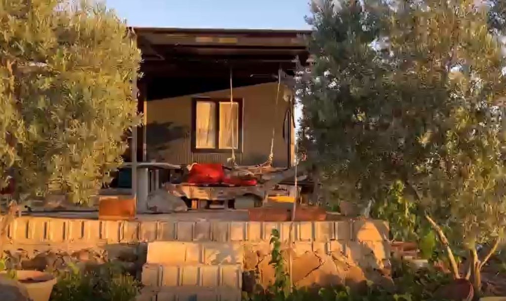 Miras davası yüzünden darp edilen yaşlı çift yaşam savaşı veriyor