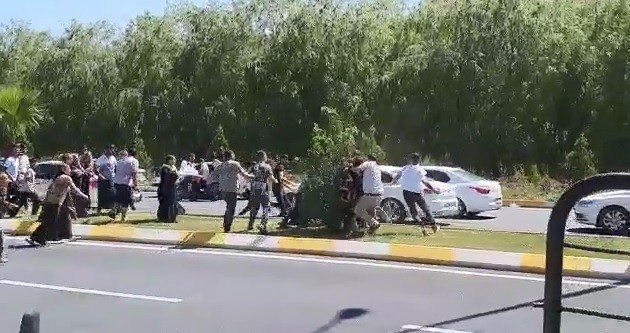 Piknikte yer kavgası kamerada