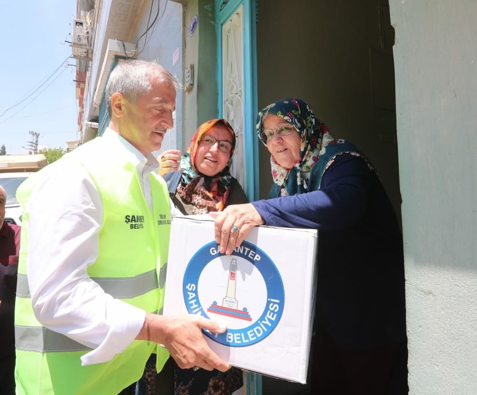 Şahinbey’de evinin önünü temiz tutanlar ödüllendiriliyor