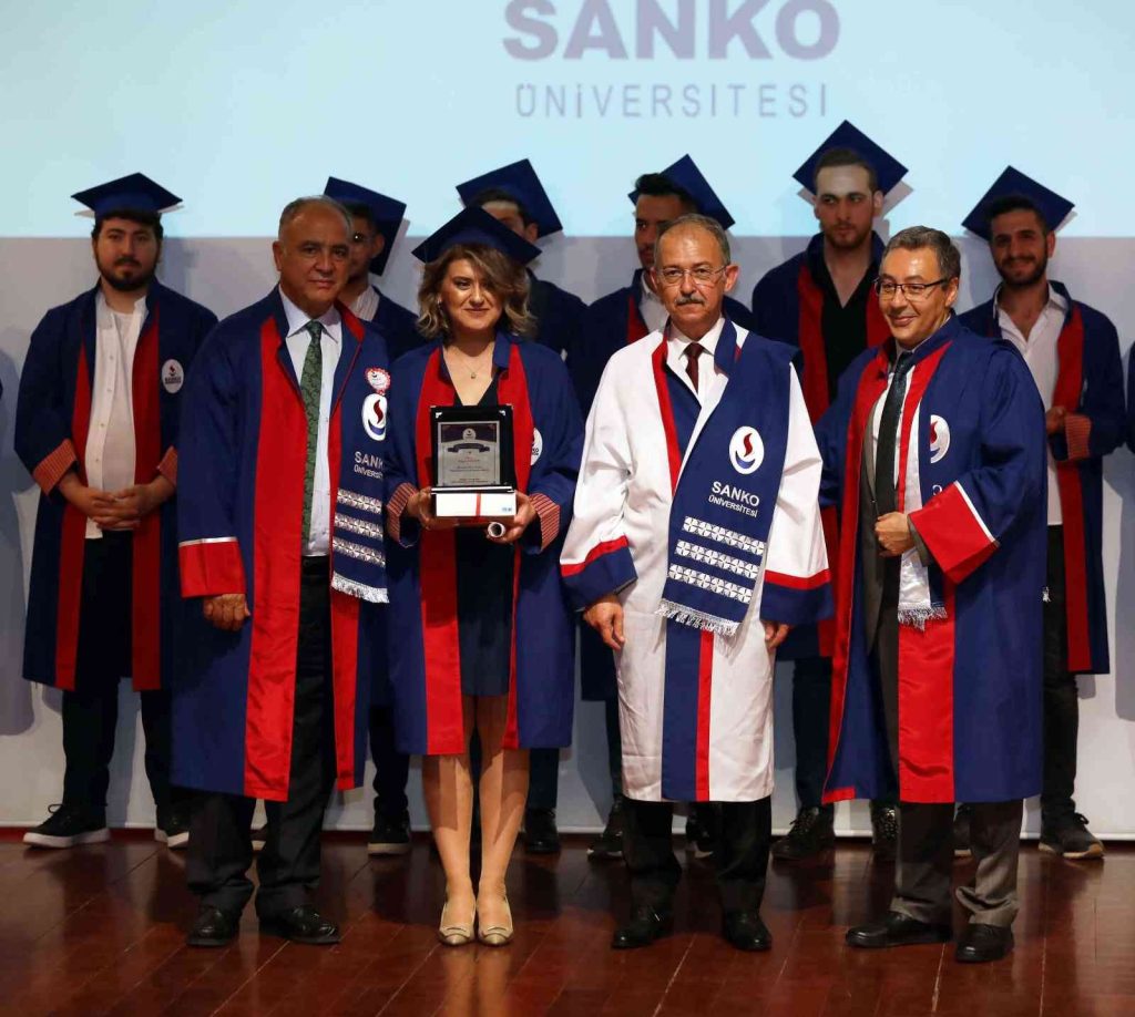 SANKO Üniversitesi SHMYO’da ilk mezuniyet heyecanı