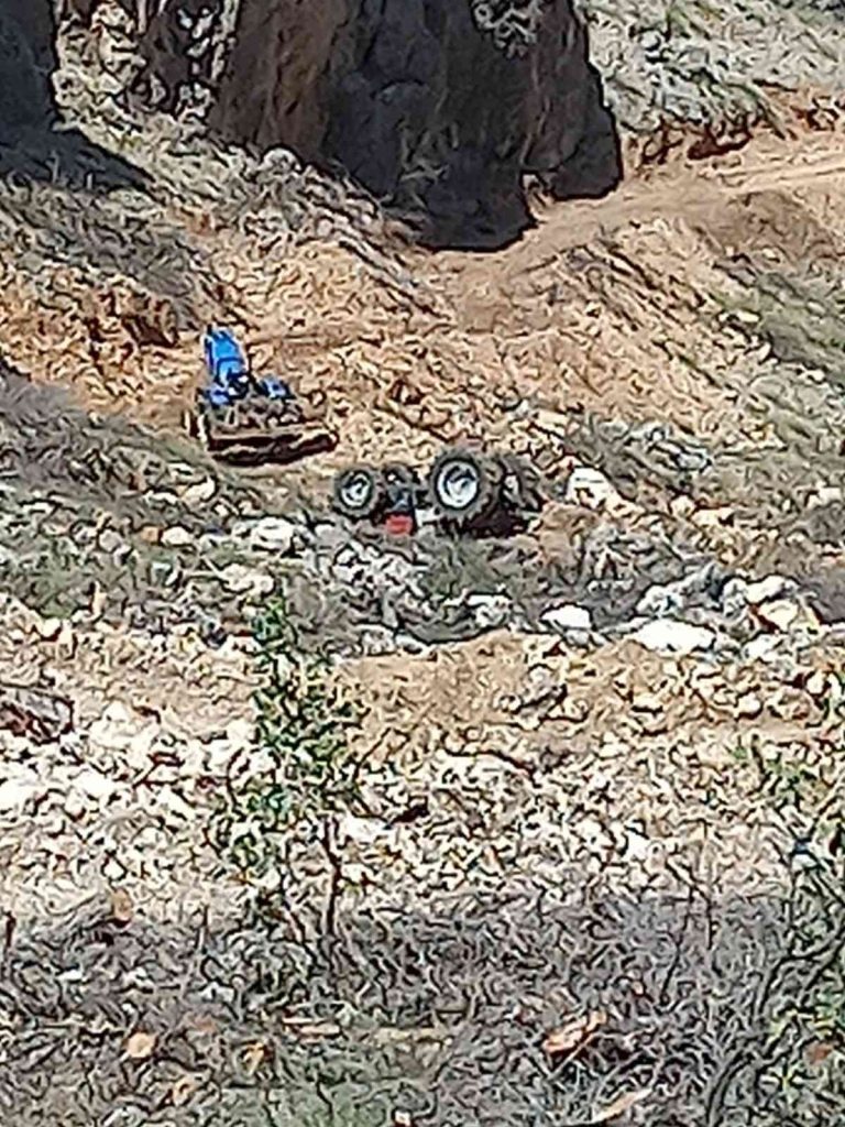 Şarampole yuvarlanan traktörün sürücüsü yaralandı