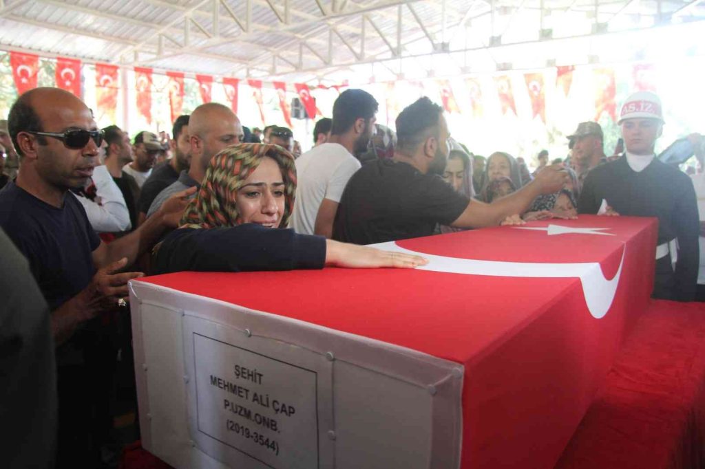 Şehit ablasından yürek dağlayan feryat: