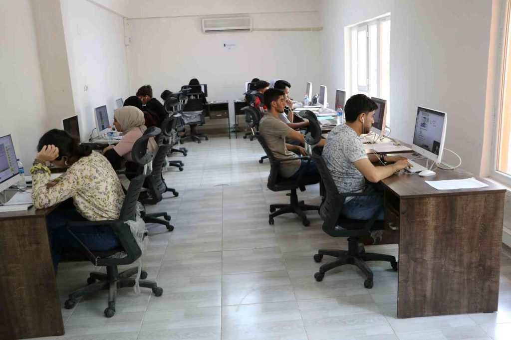 Sınavlara hazırlanan öğrencilere özel eğitim