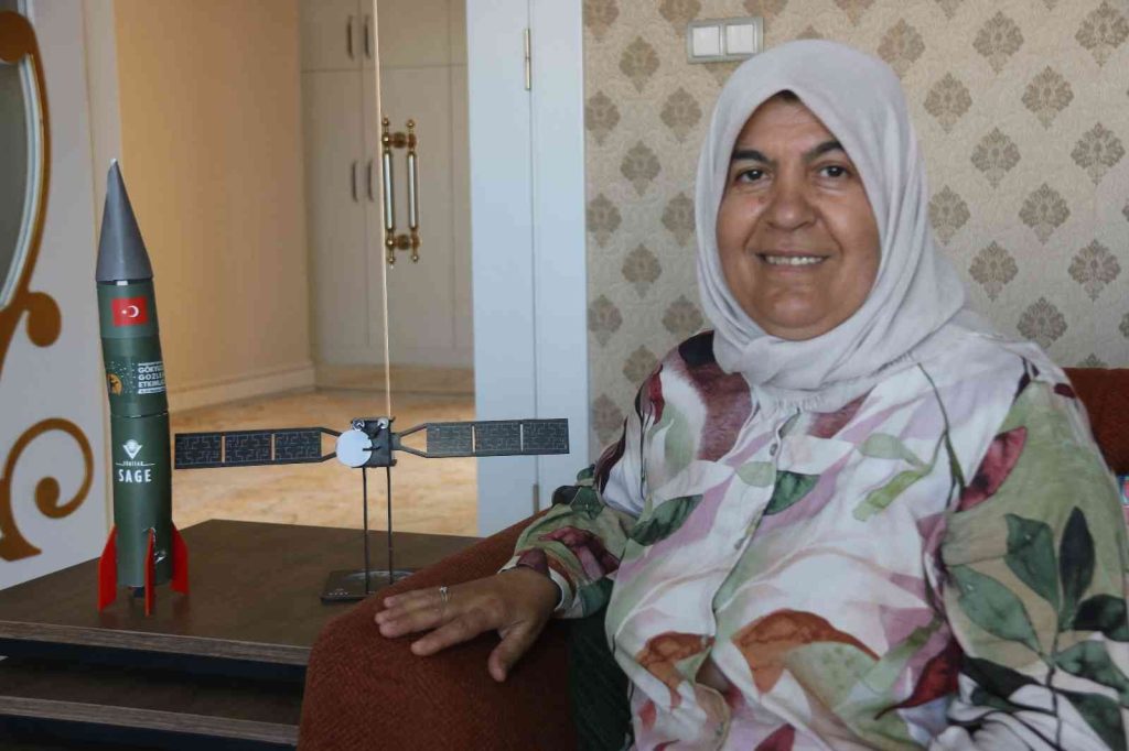 Uzay dersi veren Kadriye Diken İHA’ya konuştu