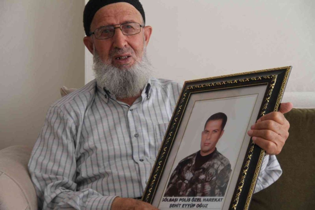 15 Temmuz şehit babası Tevfik Oğuz, “Cumhurbaşkanımızın dirayetli olması darbe girişimini engelledi”
