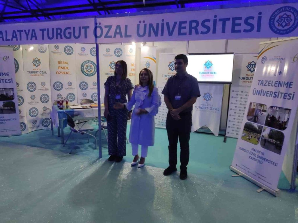 25’inci Kayısı Festivali Fuarında Turgut Özal Üniversitesi de stant açtı