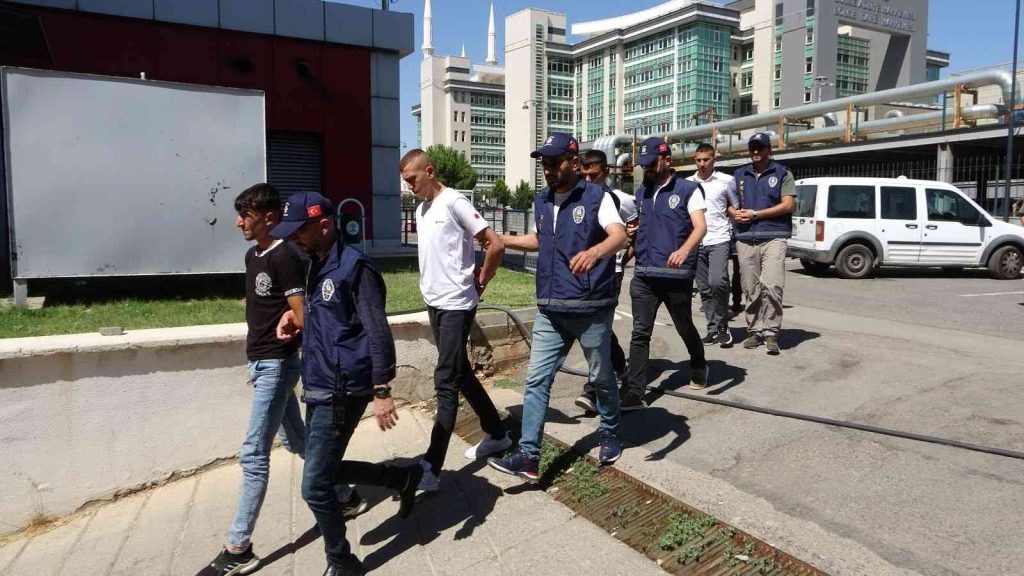 8 yaşındaki Muhammed’in ölümüne ilişkin 5 gözaltı