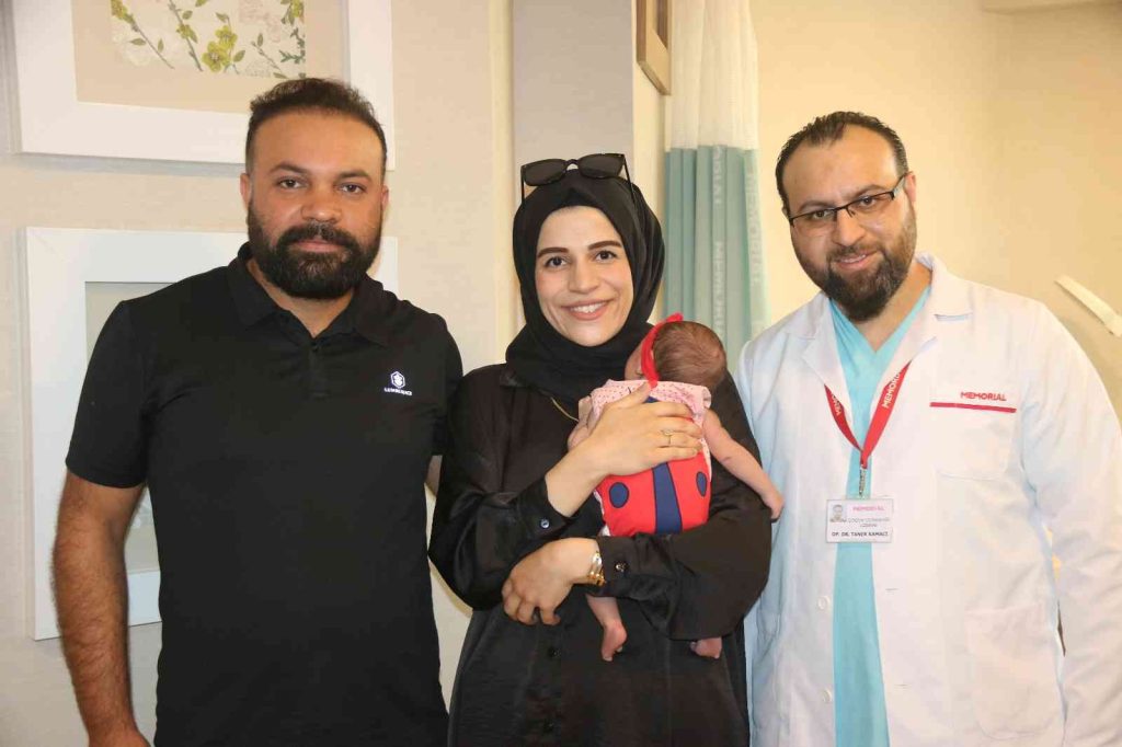 Aile ziyaretine gelen çift, gebelik kontrolünde bebeklerinde 40 bin doğumda bir görülen hastalığı öğrendi