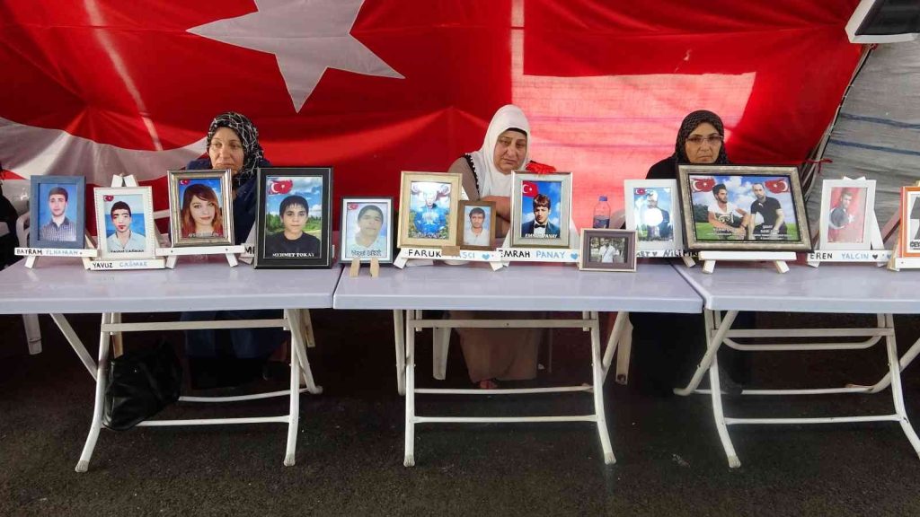 Ailelerin evlat nöbeti bin 36’ncı gününde