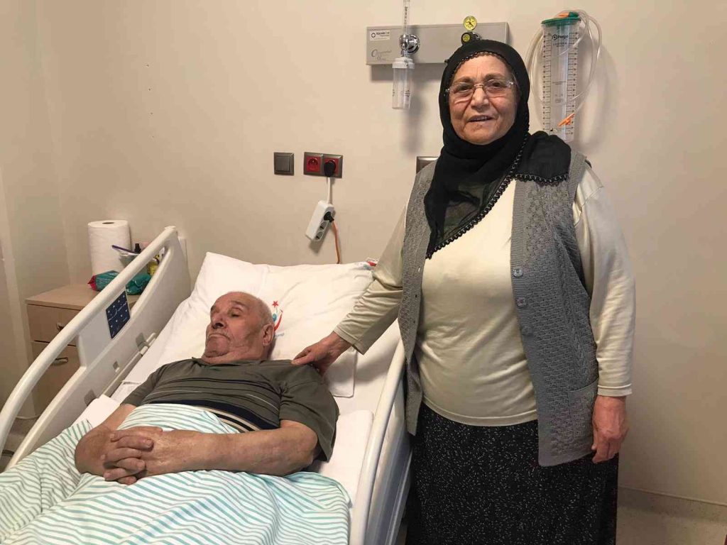 CHP’ye tepki gösteren Mevlüde Teyze: “Herkes alıyor, yiyor hiç aç kalan yok dedim”