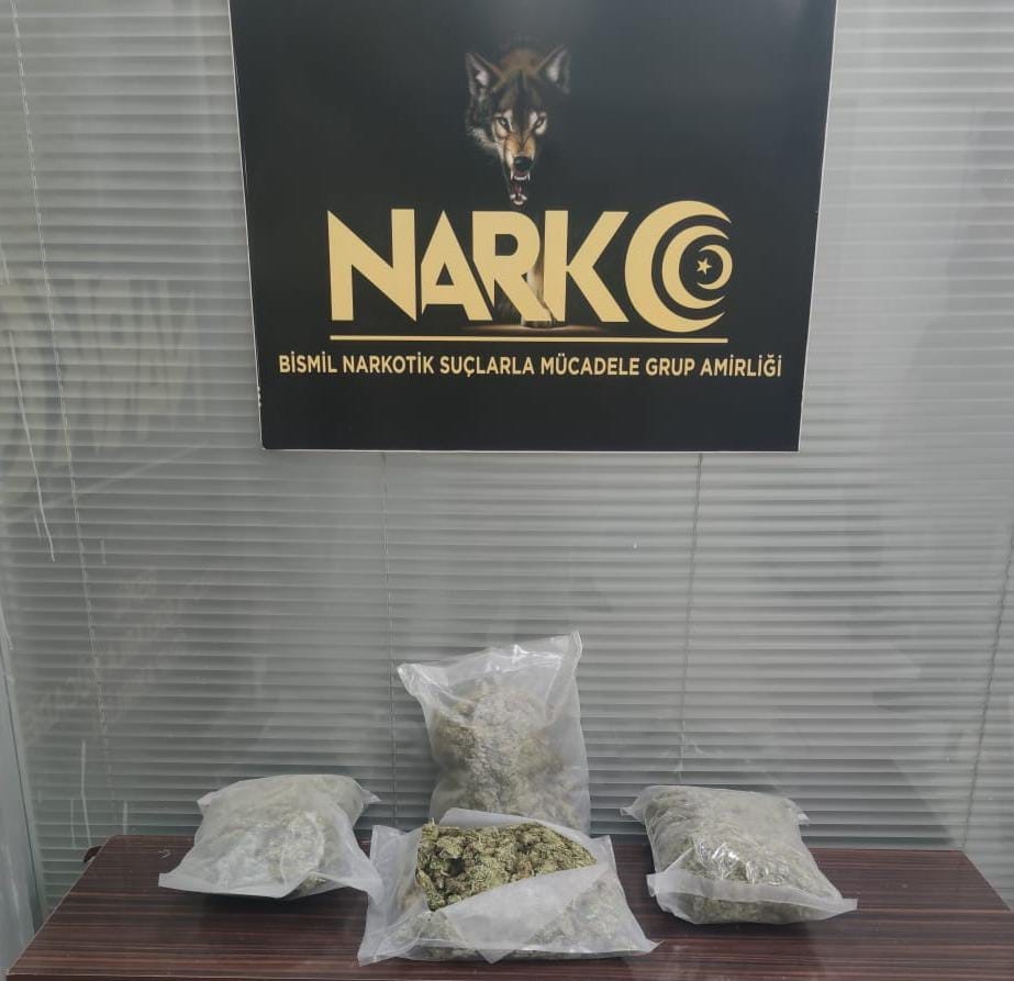 Diyarbakır’da otomobilde 4 kilogram uyuşturucu ele geçirildi