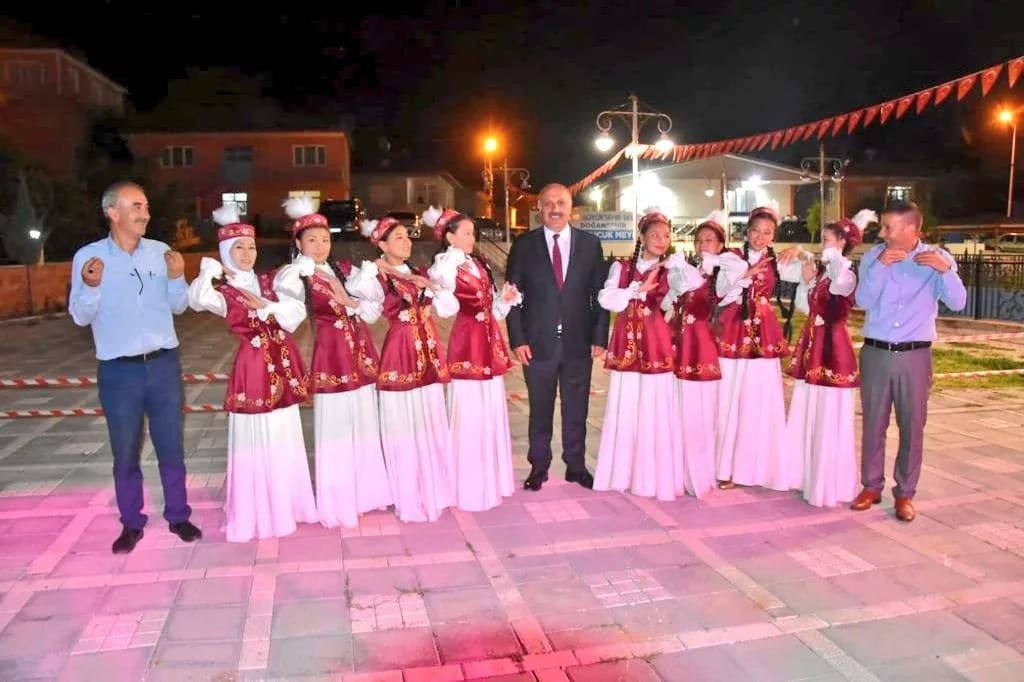 Doğanşehir Türkü Şöleni ilgi gördü