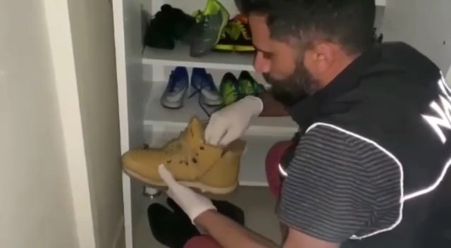 Elazığ’da ayakkabı içerisine zulalanmış uyuşturucu ele geçirildi: 2 gözaltı