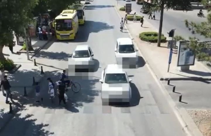 Gaziantep’te yayalara yol vermeyen 67 sürücü ve araç plakasına ceza